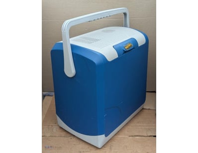 Portable 12V - 18 Litres Electric Fridge Esky Fros...