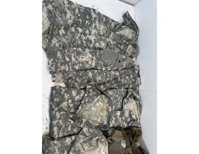 Entire Vintage Clothing Store Liquidation (ON11... - Lot 254