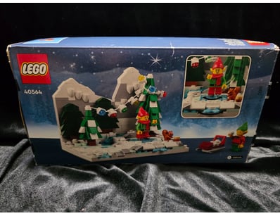 LEGO SET 40564 - CHRISTMAS WINTER SCENE BUILDING S...