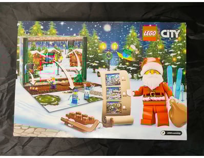 **UNRESERVED** LIFETIME COLLECTION OF LEGO PART... - Lot 865