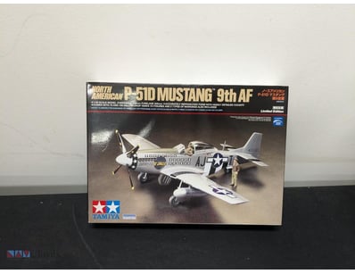 TAMIYA NORTH AMERICAN P-51D MUSTANG 9TH AF LIMITED...