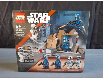 **UNRESERVED** LIFETIME COLLECTION OF LEGO PART... - Lot 336