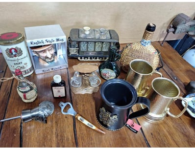 Antiques, Vintage & Interior Treasures (A998) - Lot 2101