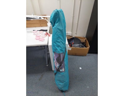 Lot comprising multiple pedestal tables in various...