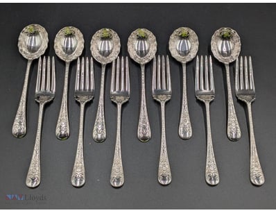 SIX RODD SILVER DESSERT TEASPOONS AND FORKS

Condi...
