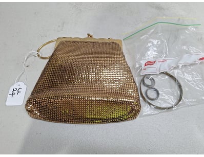 The Curio Collection (A1000) - Lot 2123