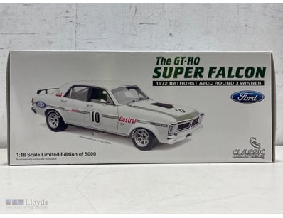 CLASSIC CARLECTABLES, GT-HO SUPER FALCON FORD

Ite...