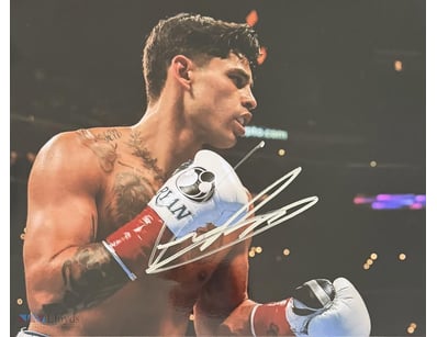 RYAN GARCIA SIGNED BOXING PHOTO

Ryan Garcia Perso...