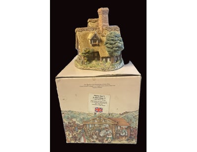 Antiques, Vintage & Interior Treasures (A1006) - Lot 1068