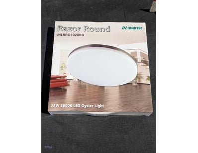 RRP $473.35 BULK LOT - QTY x4 Martec razor LED oys...