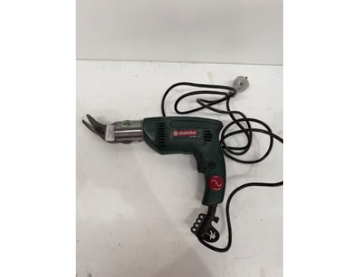 Metabo B560 metal shear, untested, sold as is.

