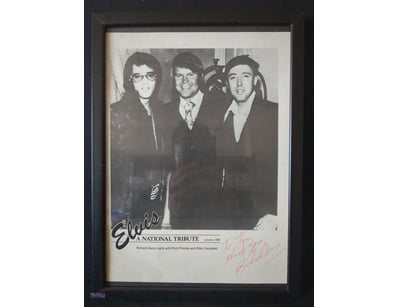 SIGNED PHOTOGRAPH - RICHARD DAVIS WITH ELVIS PRESL...