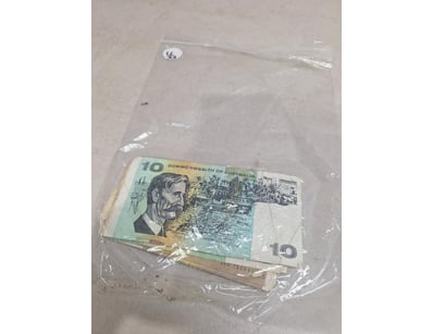 The Curio Collection (A990) - Lot 1027