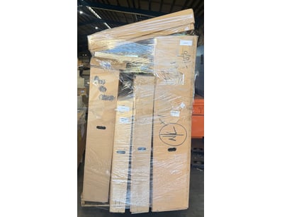 BRAND NEW Pallet of Car Parts Including 
Part No....