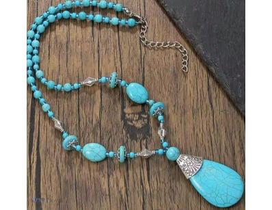 TURQUOISE BLUE STONE LONG NECKLACE         

Condi...