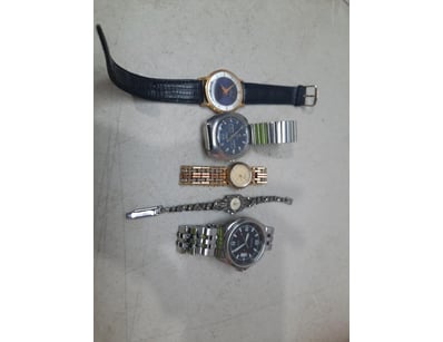 The Curio Collection (A1000) - Lot 2060