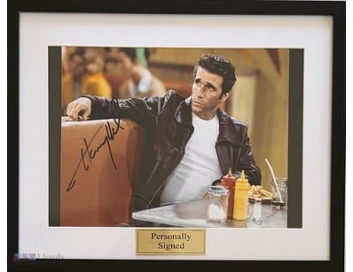 THE FONZ' HENRY WINKLER SIGNED FRAMED PHOTO

Henry...