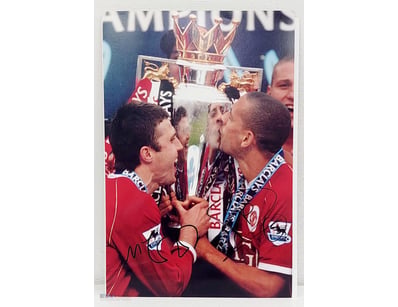MICHAEL CARRICK AND RIO FERDINAND HAND SIGNED MANC...