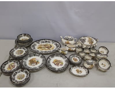 Antiques, Vintage & Interior Treasures  (A1005) - Lot 708