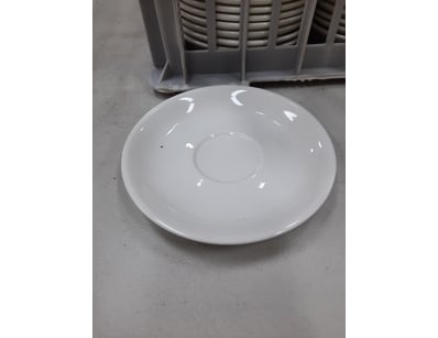 Small Plates, white finish.

Unknown quantity.

SO...