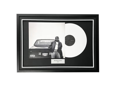 Iconic Memorabilia (A978) - Lot 174