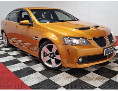 <b>2009 Pontiac G8 SS - Orange - 252,288km - 6.2L ...