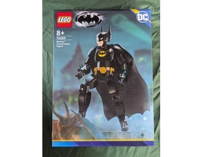 **UNRESERVED** LIFETIME COLLECTION OF LEGO PART... - Lot 147