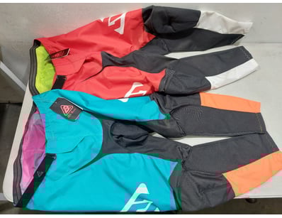 Motorcycle Apparel & Accessories (NSWA981) - Lot 196