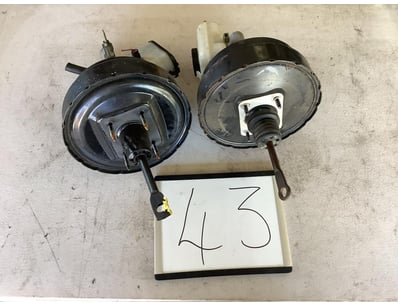 Car Parts & Accessories (A986) - Lot 43