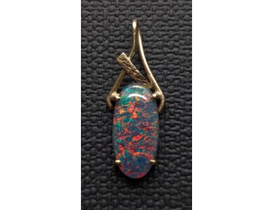 9CT YELLOW GOLD OPAL TRIPLET PENDANT


583010+7...