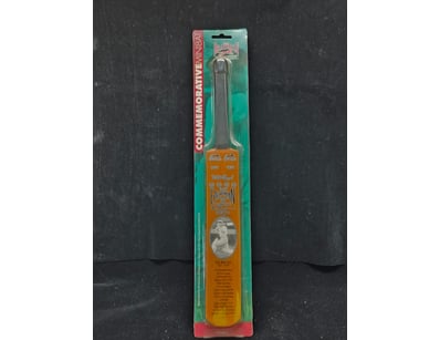 Mancave & Memorabilia (A995) - Lot 725