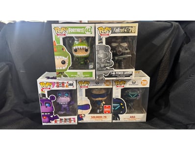 COLLECTION OF SIX FUNKO POP VINYL FIGURES - GAMING...