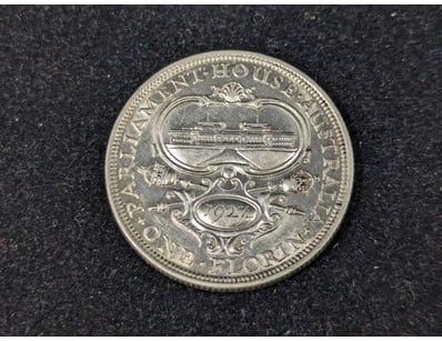 1927 AUSTRALIAN 8 PEARL PARLIAMENT HOUSE FLORIN
...