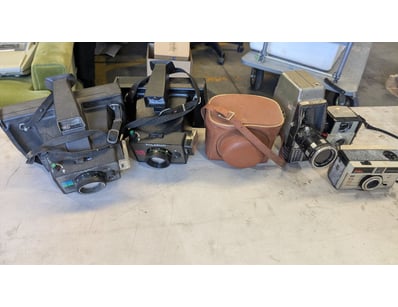 VINTAGE INSTANT AND FILM CAMERA COLLECTION - SEVEN...