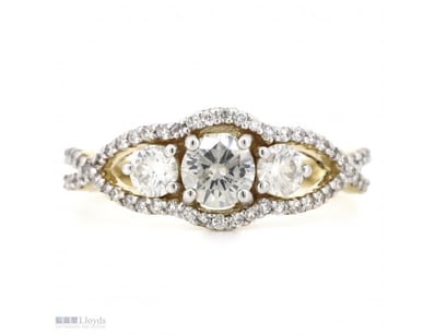 14K YELLOW GOLD AND DIAMOND, TRILOGY RING.      

...