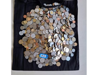 Banknotes & Coins (A985) - Lot 4012