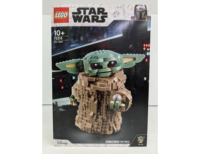 LEGO Star Wars set 75318 "The Child" (Mandalorian)...