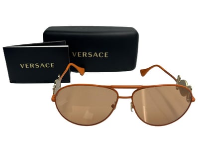 Luxury Pawnbroker Christmas Sale PART 2 (A984) - Lot 352