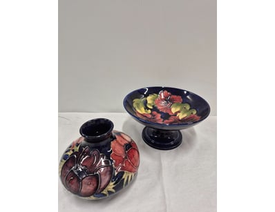 Antique & Vintage Showcase (A979) - Lot 100