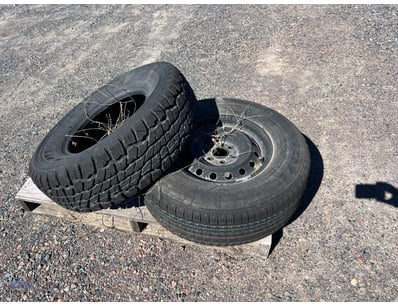 Light Truck / SUV Tyres & Wheel Package (2-Piece L...