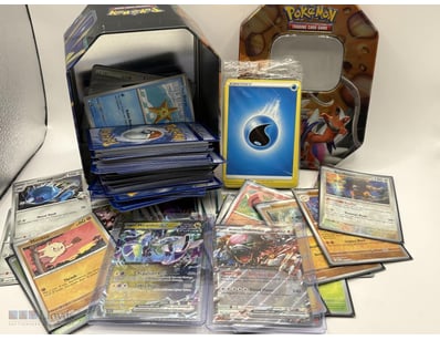 POKEMON CARD BULK LOT INCLUDING ULTRA RARES & TIN
...