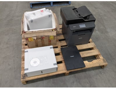 Sporting Gear, Home & Decor (WAA980) - Lot 96