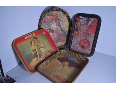 Assorted Lot Of Vintage Coca Cola Collectible Serv...