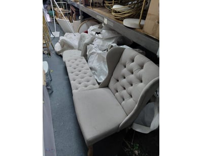 Elegant set of cream upholstered dining chairs fea...