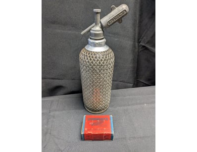 SPARKLETS TYPE D SYPHON WITH ORIGINAL BOX AND CHAR...