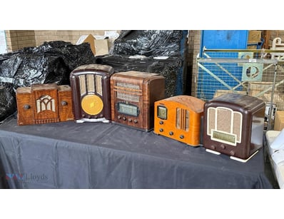 COLLECTION OF FIVE VINTAGE WOODEN CABINET RADIOS, ...