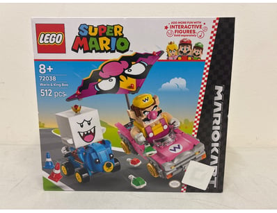 LEGO Super Mario set 72038 - Wario & King Boo. Thi...