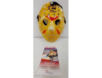 SIGNED JASON HOCKEY MASK FROM FRIDAY THE 13TH

107...