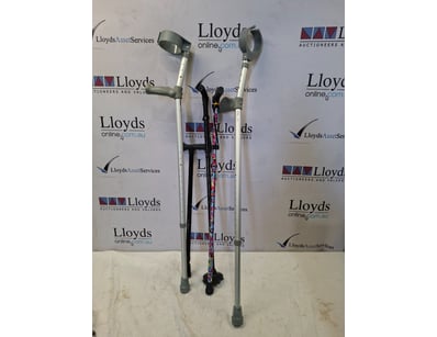 UNRESERVED Airport - Lost Property (A980) - Lot 595