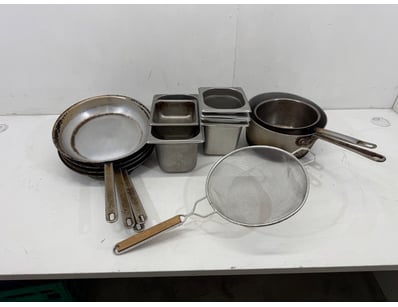UNRESERVED National Surplus Clearance - Lot 430